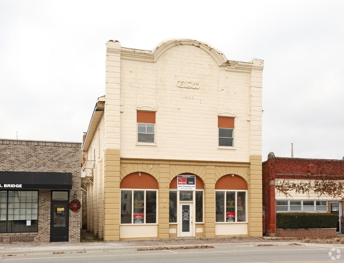 Primary Photo - 106-108 S Bridge St