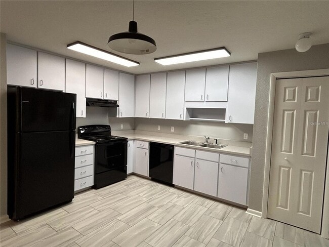 Building Photo - 911 NW 4th Ave