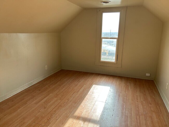 Foto del edificio - 279 W Railroad Ave