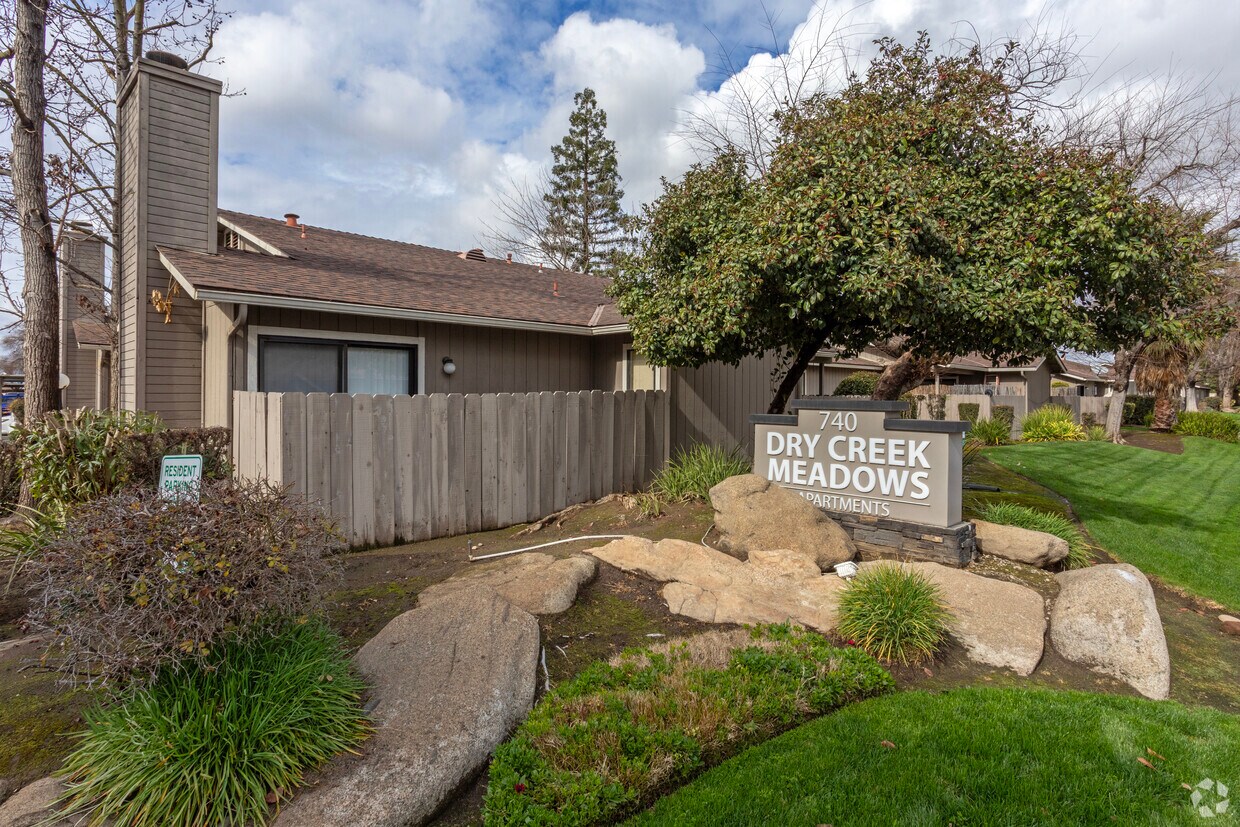 Apartamentos Dry Creek Meadows - Dry Creek Meadows Apartments