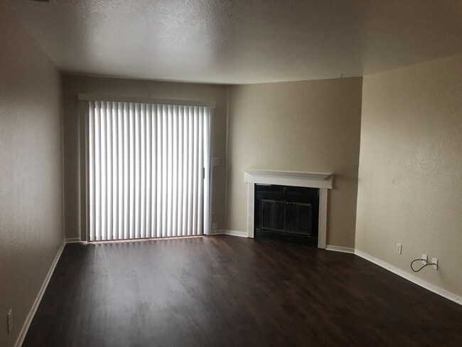 Building Photo - 720 Sunrise Ave