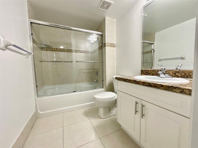 Foto del edificio - 9357 SW 77th Ave