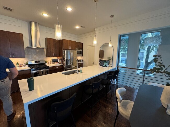 Foto del edificio - 5707 Schuler St