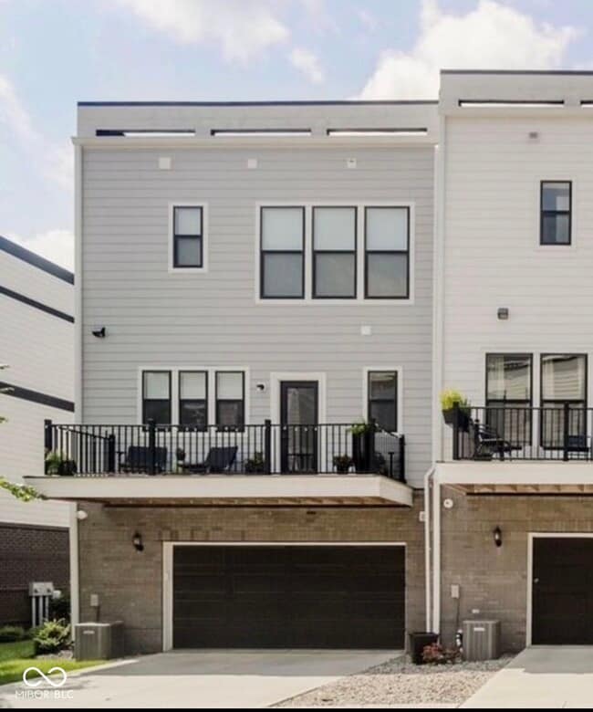 Building Photo - 9734 Junction