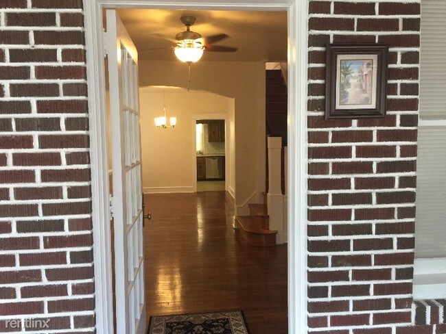 Building Photo - 3 br, 1 bath House - 5200 Block of Jackson St