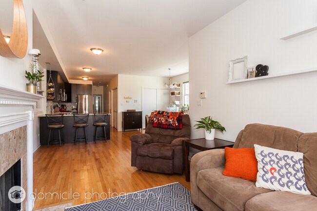 Foto del edificio - 1417 W Erie St