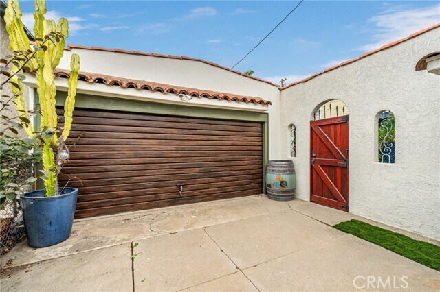 Building Photo - 3505 Gundry Ave