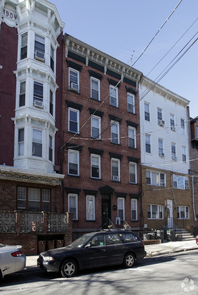 Building Photo - 604 Jefferson St