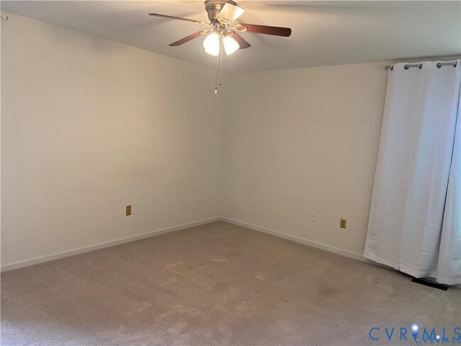 Building Photo - 6415 Chenault Way