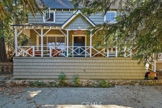 Building Photo - 855 Lake Dr