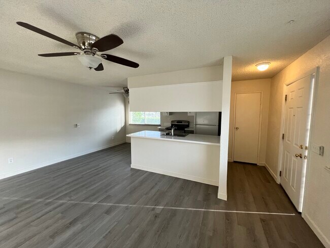 Foto del edificio - 72615 Edgehill Dr