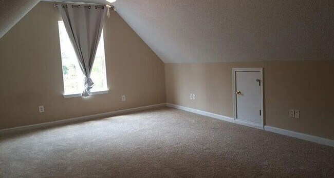 Building Photo - 404 Gibson Forest Dr