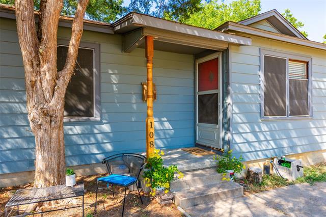 Foto del edificio - 108 SE Tarrant Ave