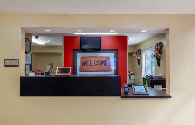 Lobby and Guest Check-in - Furnished Studio - Raleigh