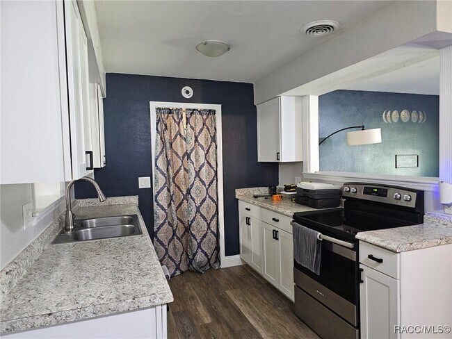 Foto del edificio - 5 N Adams St