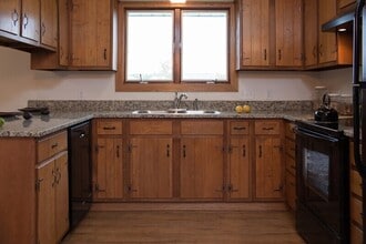 Building Photo - 486 Tracey Ln
