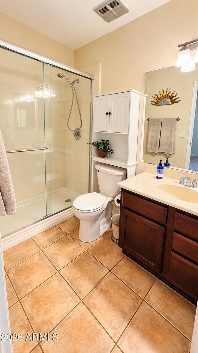 Foto del edificio - 4620 N 68th St