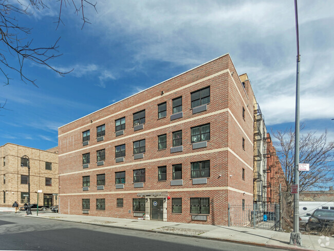 Building Photo - 381 E 166th St