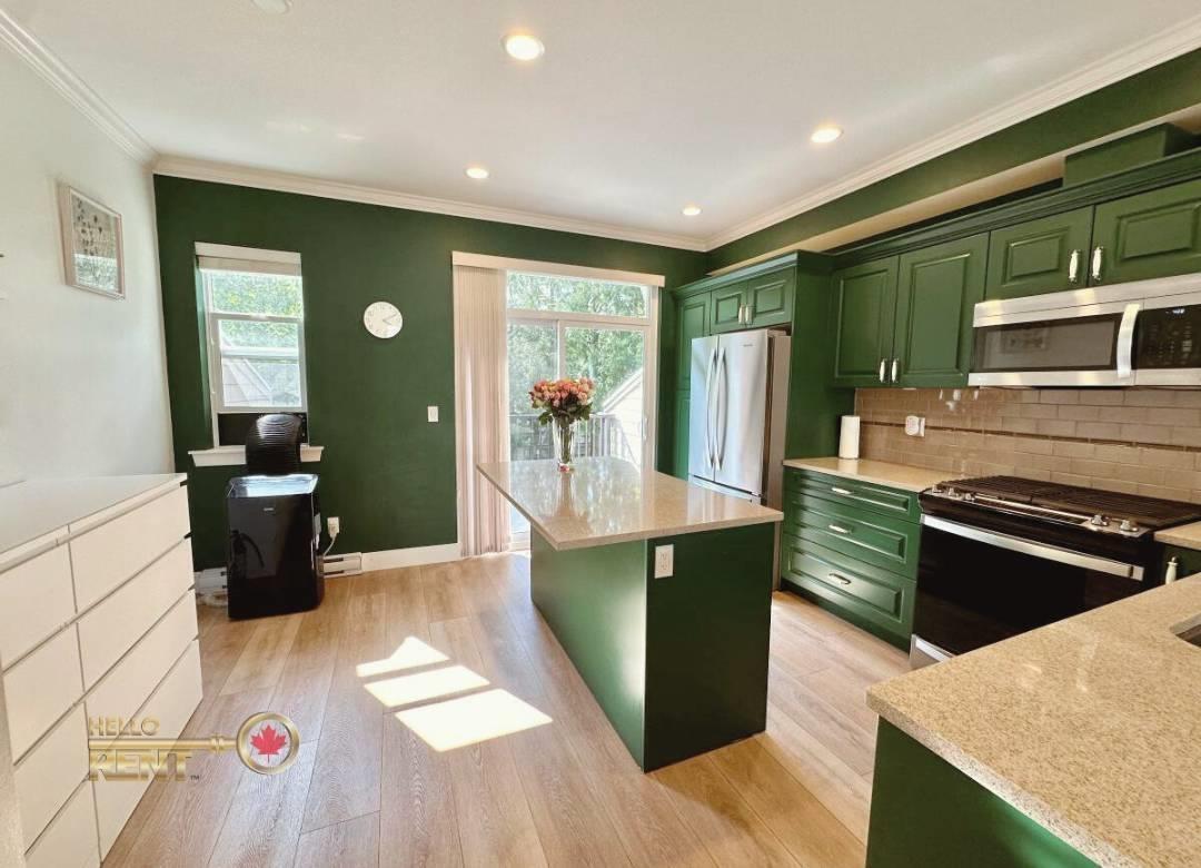 Photo principale - 2469-164 164 St