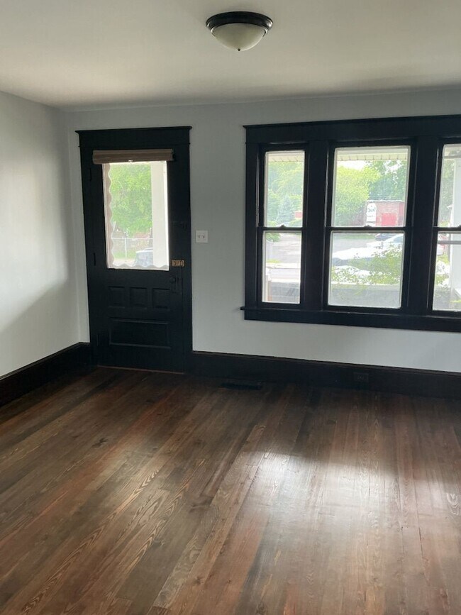Foto del edificio - 3BR Single Family Rental  - Walk to Downto...