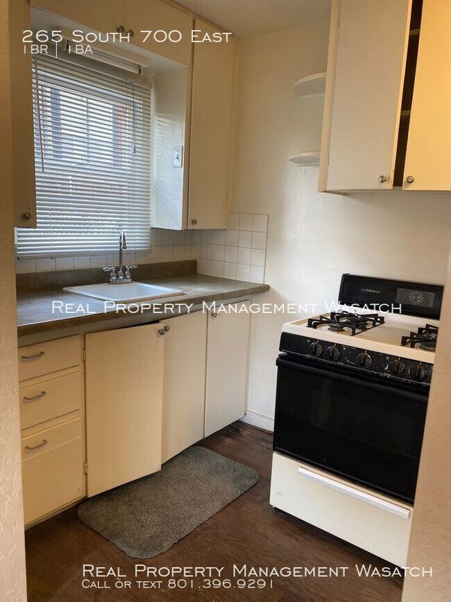 Building Photo - Downtown SLC 1 Bedroom Apartment!