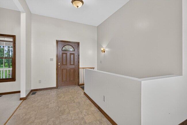 Foto del edificio - 133 Foxtail Dr