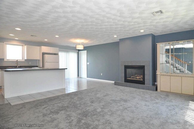 Building Photo - 76-78 Verdi St