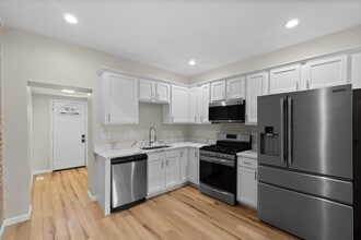Building Photo - 1411 Olive St