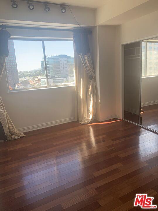 Foto del edificio - 10787 Wilshire Blvd