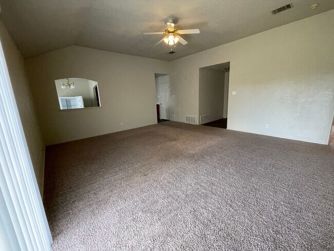 Building Photo - 4406 Hondo Dr