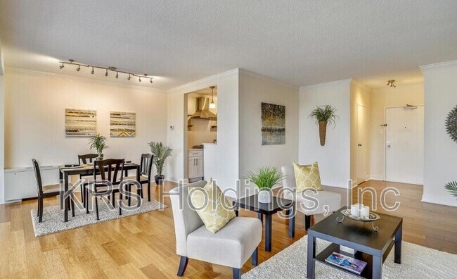 Foto del edificio - 4141 Henderson Rd