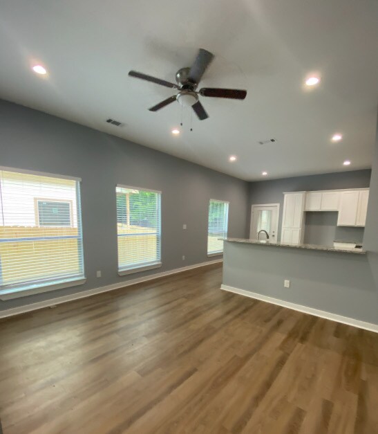 Foto del edificio - 204 Pecan Hollow St