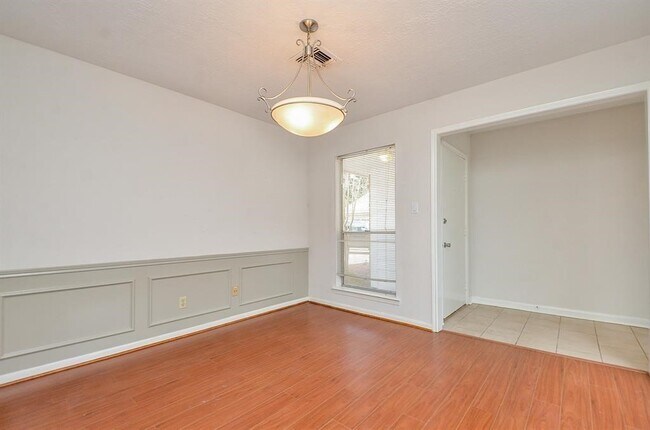 Foto del edificio - 15815 Boulder Oaks Dr