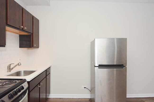 Foto del edificio - 1627 N Humboldt Blvd