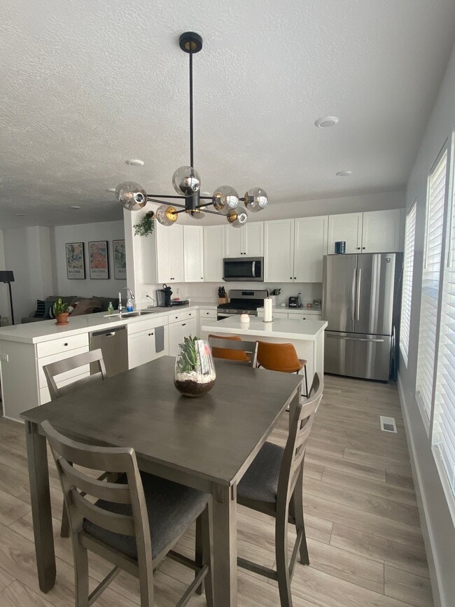 Building Photo - 4726 Hillhouse Cv