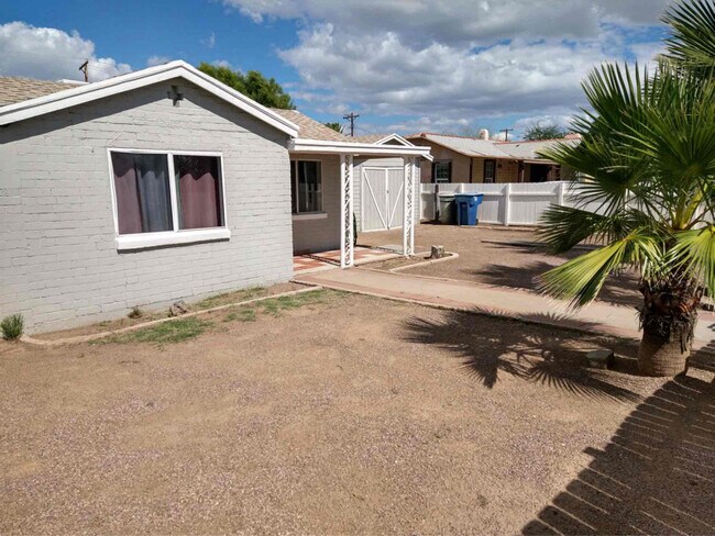 Foto del edificio - 162 W Aviation Dr