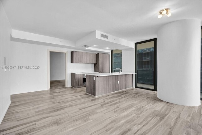 Foto del edificio - 801 S Miami Ave