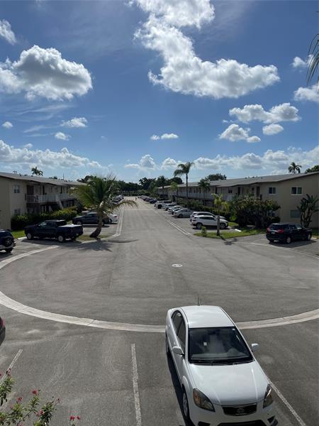 Foto del edificio - 7355 NW 5th Pl