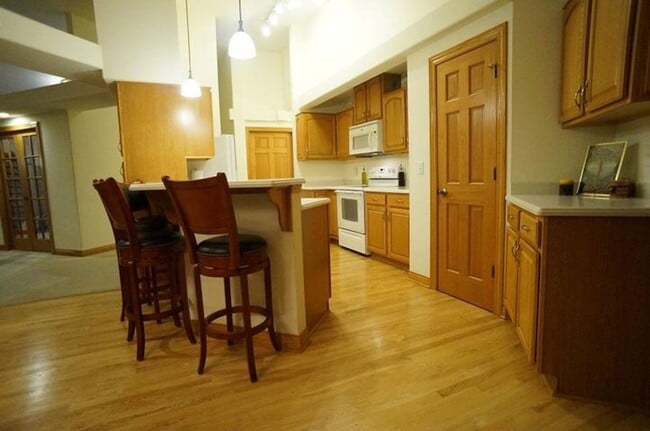Building Photo - Experience spacious and comfortable living...