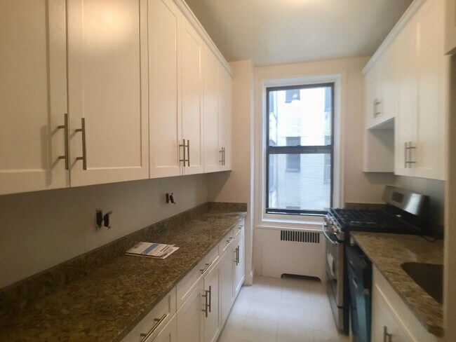 Foto del edificio - 600 West 218th Street