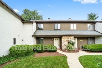 Building Photo - 113 Pinecrest Ln