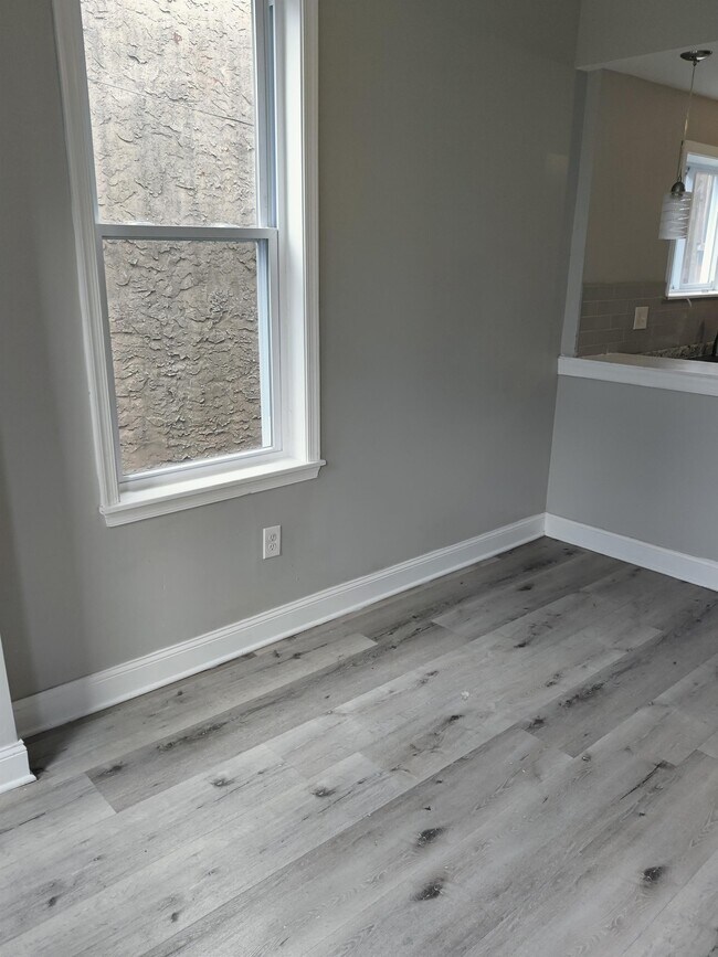 Foto del edificio - 2512 W Lehigh Ave