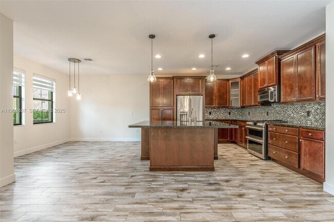 Foto del edificio - 3155 NW 124th Way