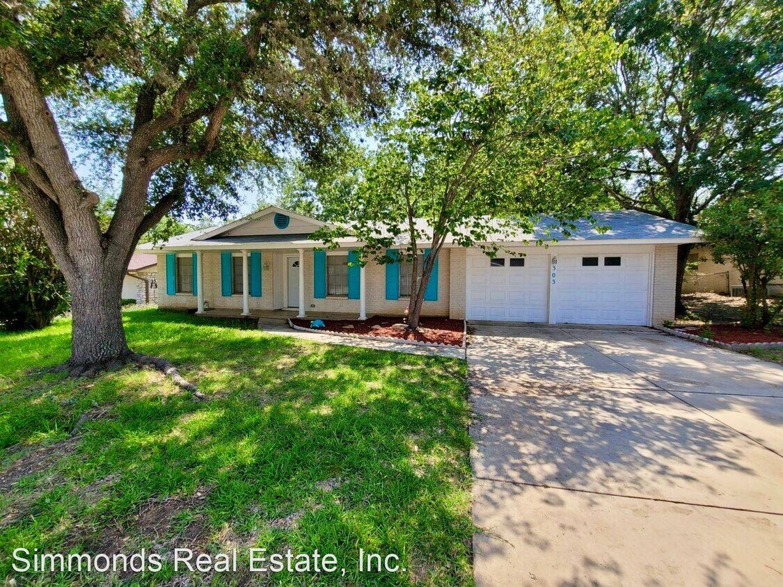 303 De Vaca Dr, Universal City, TX 78148 House Rental in Universal