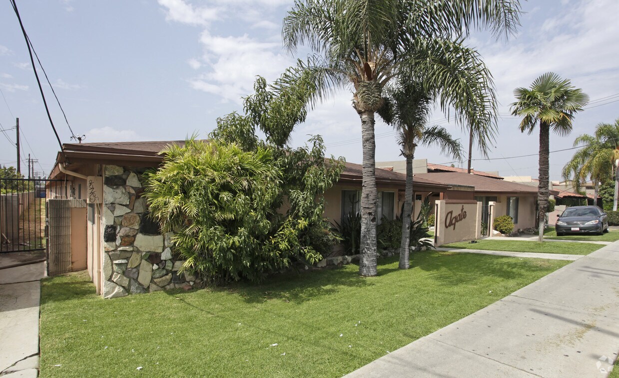 Foto principal - 147 S Magnolia Avenue