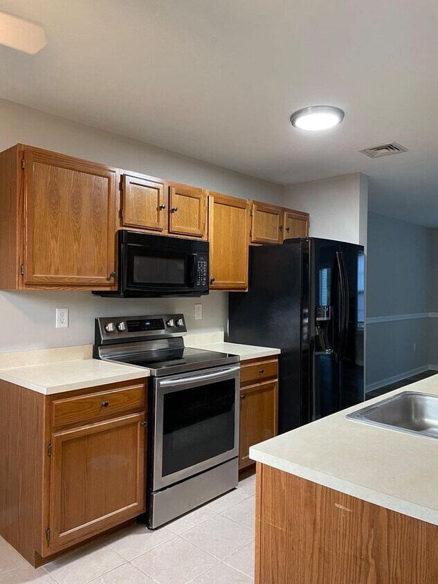 145 Laurel Ct, Wyomissing, PA 19610 Townhome Rentals in Wyomissing PA