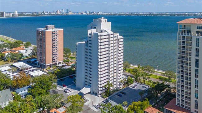 Foto del edificio - 4141 Bayshore Blvd