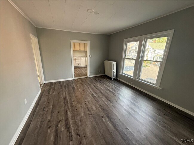 Foto del edificio - 1375 Burnet Ave
