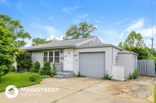 Building Photo - 670 Florland Dr