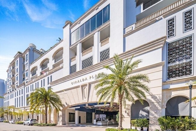 Building Photo - 275 Giralda Ave